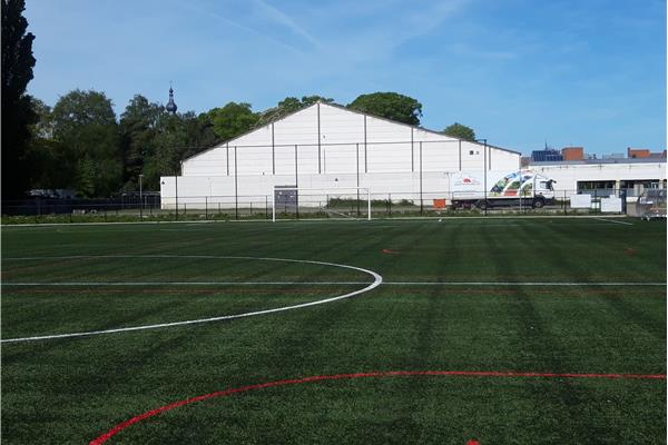 Aménagement terrain de football synthétique - Sportinfrabouw NV